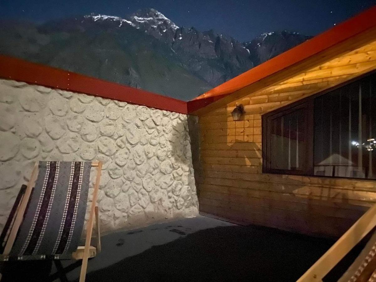 Four Season In Kazbegi Hotel Eksteriør billede