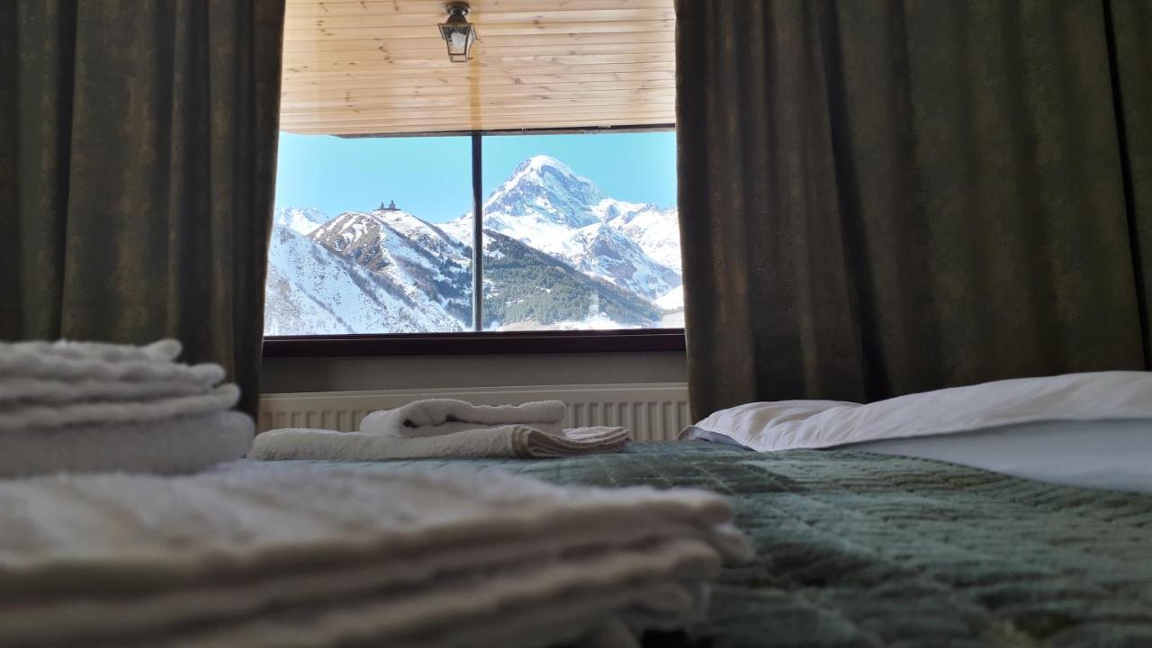 Four Season In Kazbegi Hotel Eksteriør billede